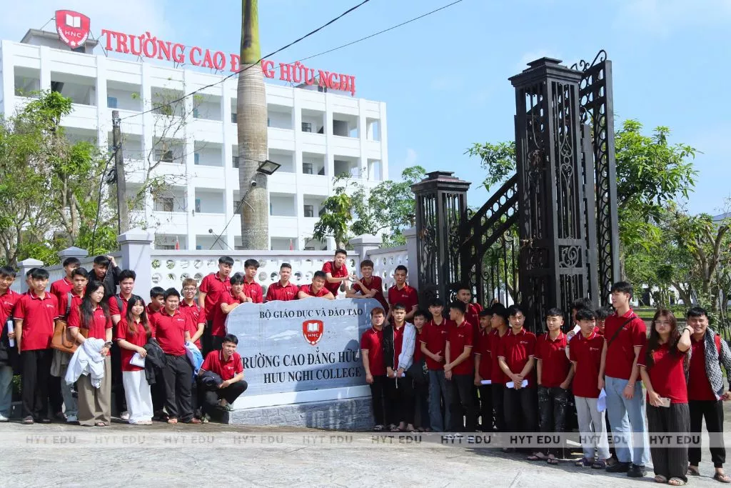 Lộ trình du học Hàn Quốc cho học sinh 2k8 chi tiết từ A-Z (Cập nhật 2026) Học sinh 2k8 chuẩn bị du học Hàn Quốc