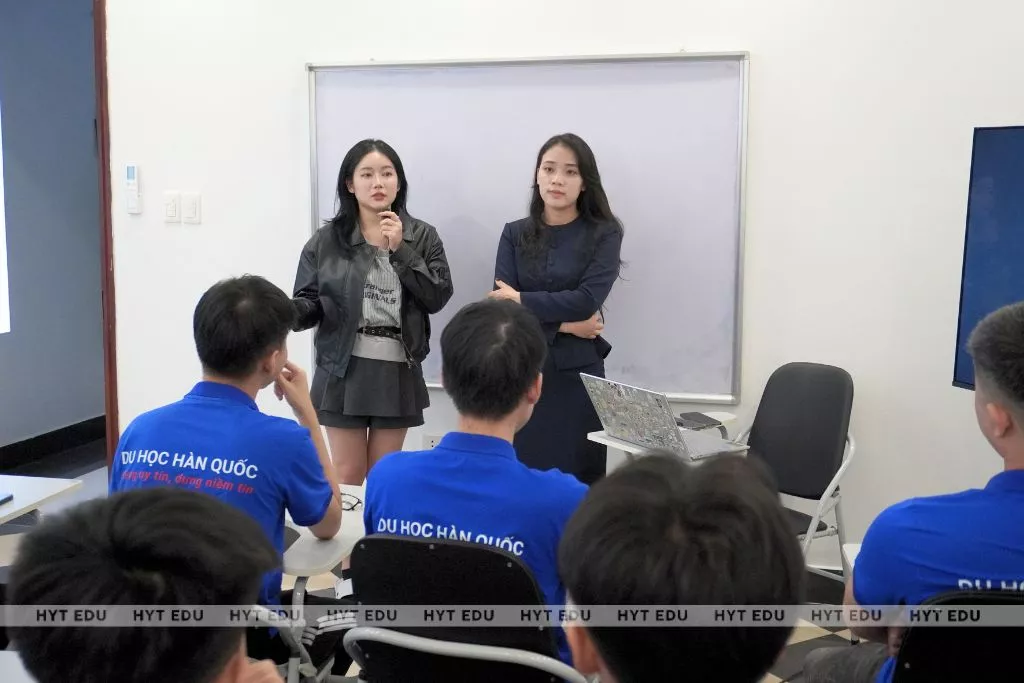 từng tham gia hoạt động hỗ trợ du học sinh Việt tại Hàn